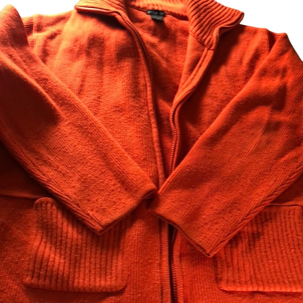 Tally Ho- L Rust colored sweater heavy knit‎